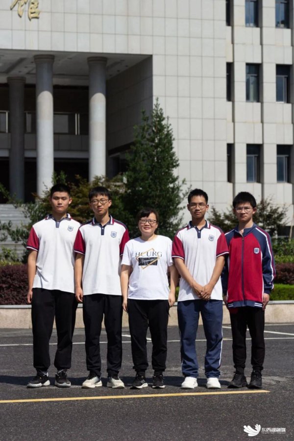 股票配资正规平台 全班平均623分! 吴家山中学“最牛班级”刷屏, 48名学子上演集体逆袭